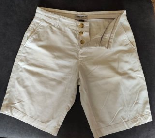 Lote 4 Pantalones cortos varios colores y 1 largo