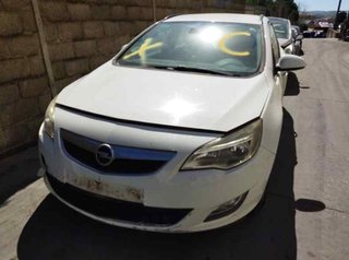 Piloto trasero opel 230153 13282246 astra 1.7 cdti