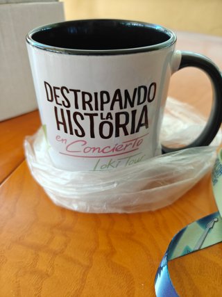 Lote Merchandising Destripando la Historia