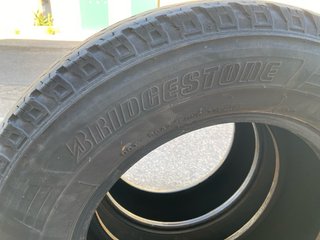 Neumáticos Bridgestone y Continental 235/65 R 16C