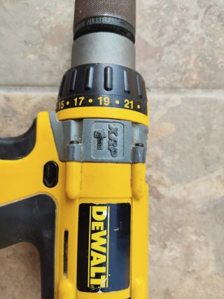 Taladro Dewalt DC981 12V