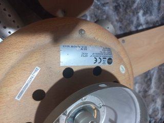 Ventilador de techo en madera