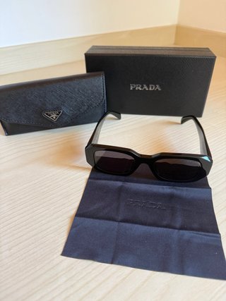 Occhiali da sole Prada neri