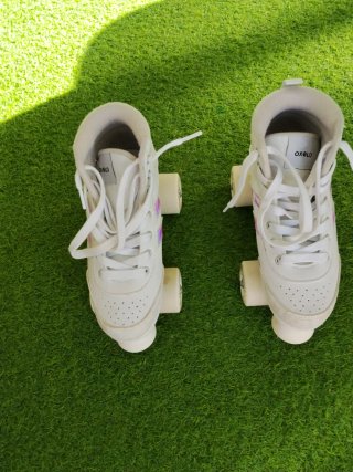 Patines bota 4 ruedas Talla 34 y 36