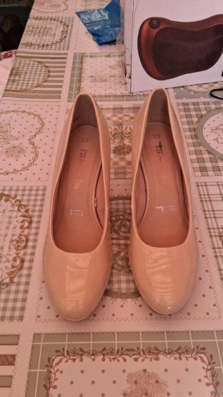 Zapatos de tacón Tamaris beige talla 39