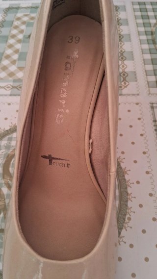 Zapatos de tacón Tamaris beige talla 39