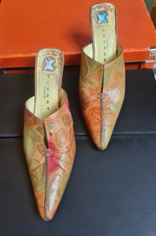 Mules /Zuecos MUXART piel labrada estampada T 37.5