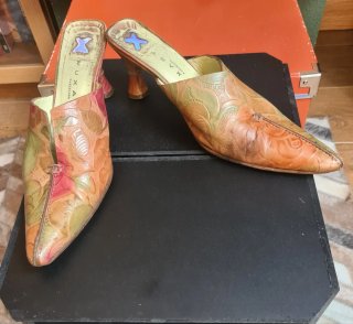 Mules /Zuecos MUXART piel labrada estampada T 37.5