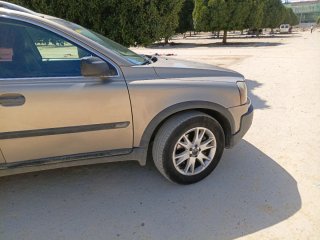 Volvo XC90 2004