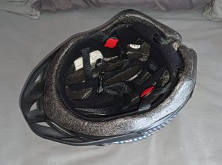 Casco de bici niño + regalo