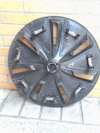 * 4 TAPACUBOS PARA TESLA MODEL 3 *