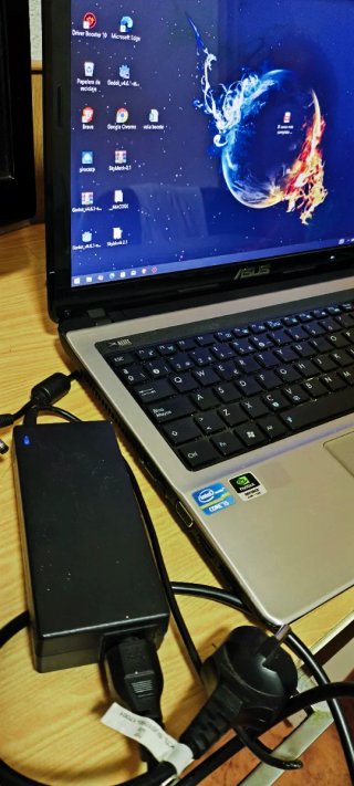 Portátil Asus Plata y Negro
