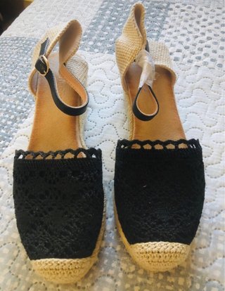 Alpargatas Buonarotti Beige y Negras Talla 38