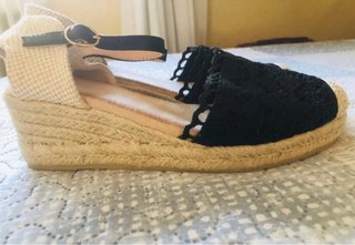 Alpargatas Buonarotti Beige y Negras Talla 38