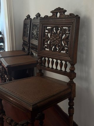 Sillas antiguas de estilo vintage
