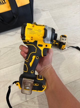 Taladro DeWalt DCF850 y DCD805