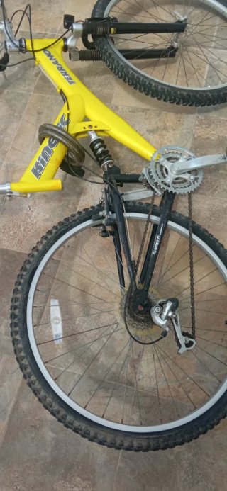 Bicicleta de Montaña Amarilla 26 pulgadas