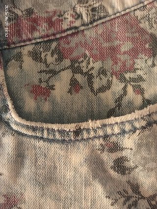 Shorts vaqueros Bershka florales
