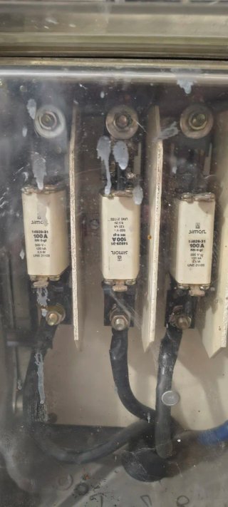Instalador y mantenimiento eléctrico