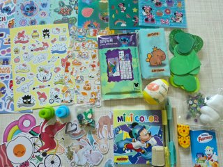 Set creativo carte decorate, adesivi, scrapbooking