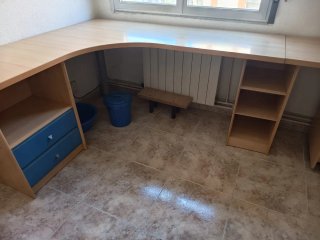 Muebles dormitorio: Cama, escritorio y estantería