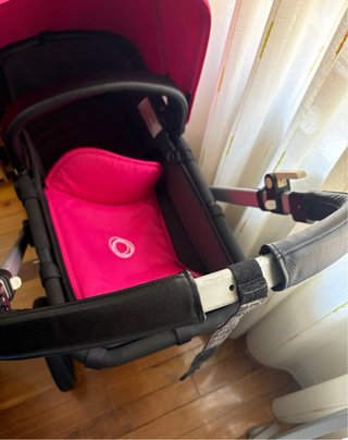 Bugaboo Camaleon Fucsia capazo + silla + extras