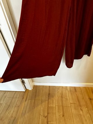 Pantalón fluido Zara