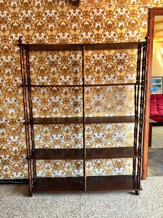 Estantería madera maciza balustres torneados