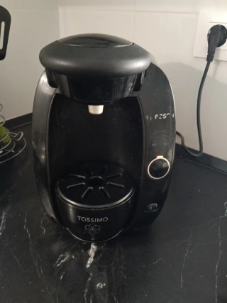 Cafetera Tassimo Bosch Negra