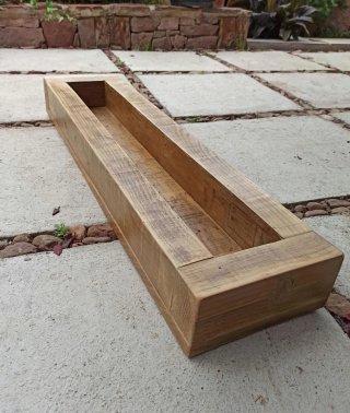 Jardinera / Centro de Mesa. Madera Artesanal.