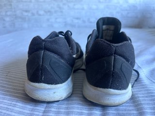 Zapatillas Nike Correr Negras Blancas
