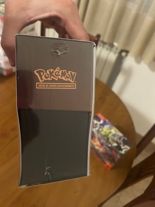 Pokémon TCG: Llamas Obsidianas.