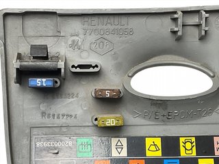 Moldura Caja Fusibles Renault Scenic 99-04