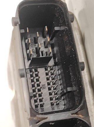 Seat 0281012318 centralita motor uce ibiza 313214
