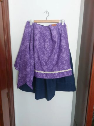 Falda larga estampada morada