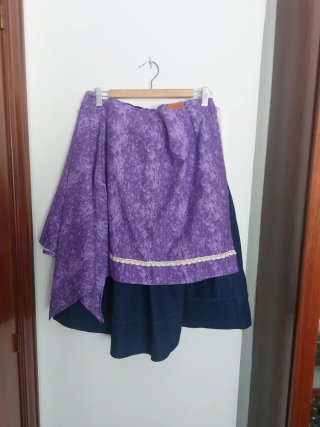 Falda larga estampada morada