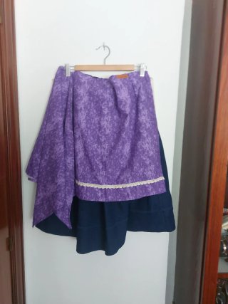 Falda larga estampada morada