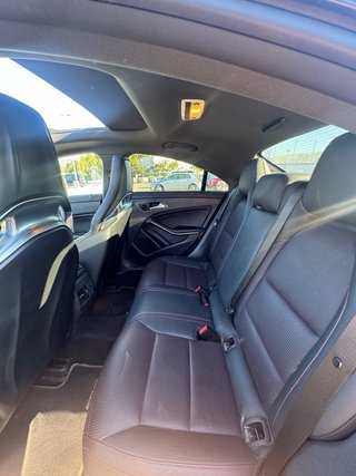 Mercedes-Benz Clase CLA 2015