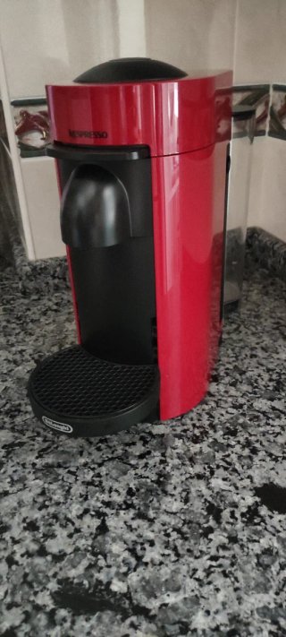 Cafetera Nespresso Roja
