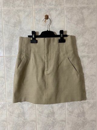 Falda Zara tiro alto beige Talla S