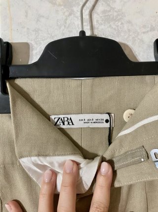 Falda Zara tiro alto beige Talla S