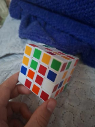 Cubo de Rubik 4x4