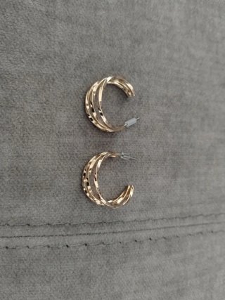 Pendientes dorados aro trenzado