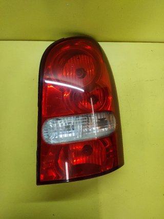 PILOTO TRASERO DERECHO SSANGYONG REXTON I