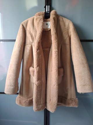 Abrigo niña beige con pelo Talla 7/8 años