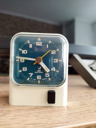 Reloj despertador JAZ ELECTRONIC