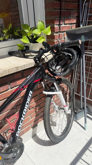 Bicicleta Rockrider ST100 Rueda Dañada