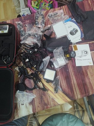 Cámara 4K Ordro con accesorios