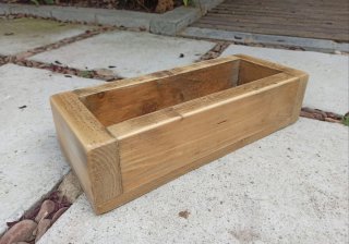 Centro de Mesa / Jardinera. Artesanal. Madera