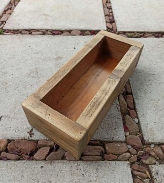 Centro de Mesa / Jardinera. Artesanal. Madera